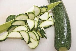 Can Chickens Eat Zucchini? (Yes, How to Feed It) - Chicken ...