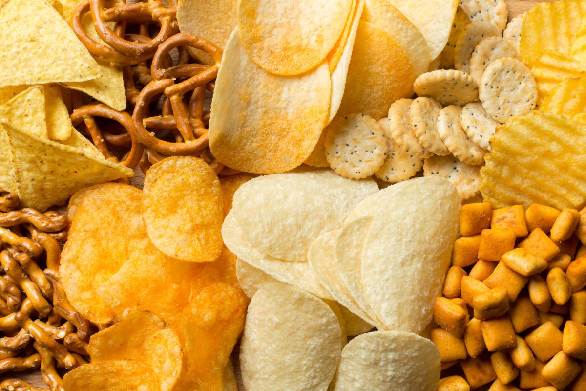 DIfferent varieties of salty snacks.
