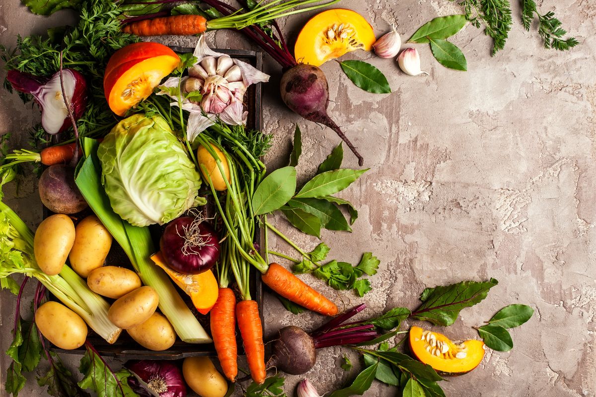 Different varieties of organic vegetables.